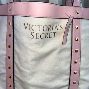 VICTORIA’S SECRET | Cream Pink Large Tote with Gold Studs-NWT